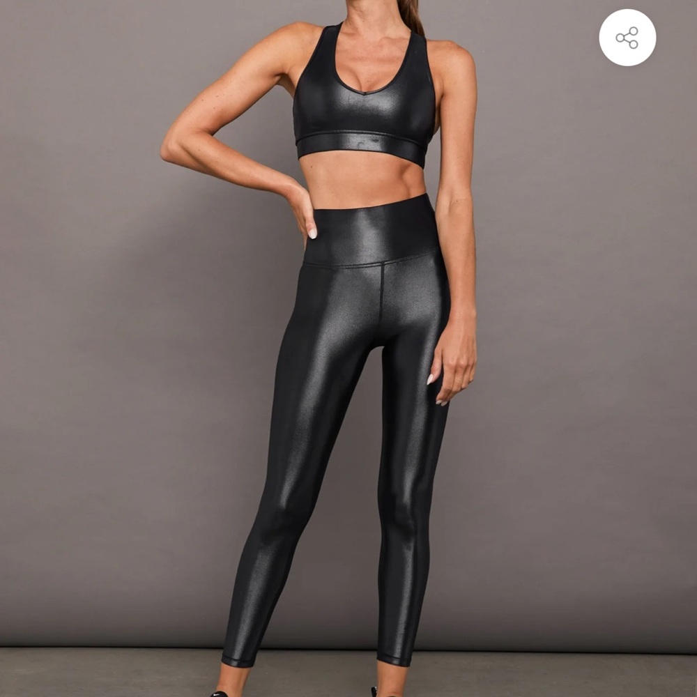 CARBON38 Legging in Takara Shine black size medium new with tags